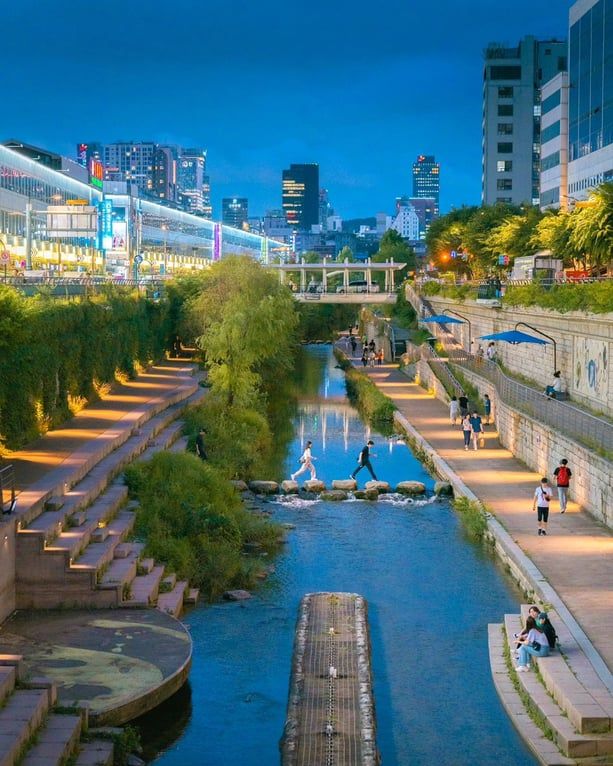 Cheonggyecheon: Seoul’s Most Dramatic Urban Transformation